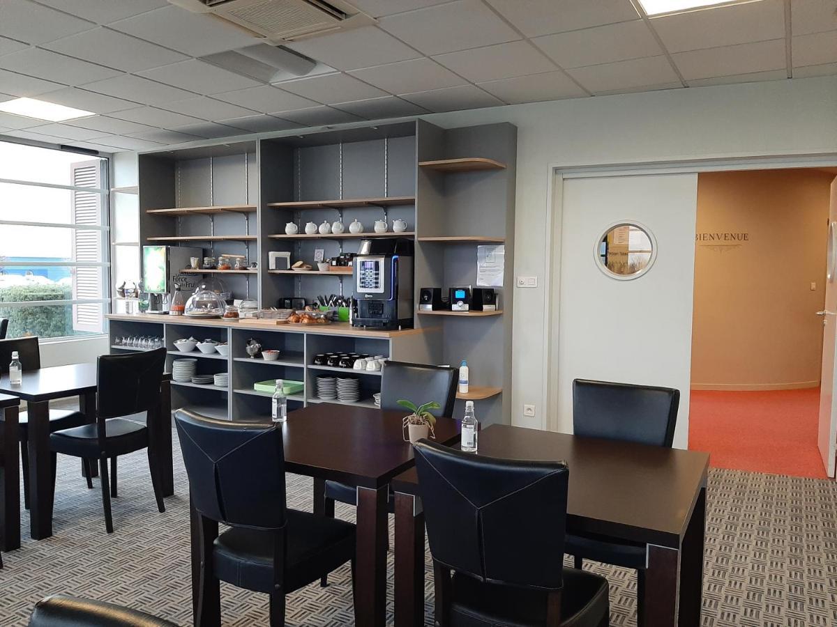 Cit'Hotel Talencia Thouars Bagian luar foto