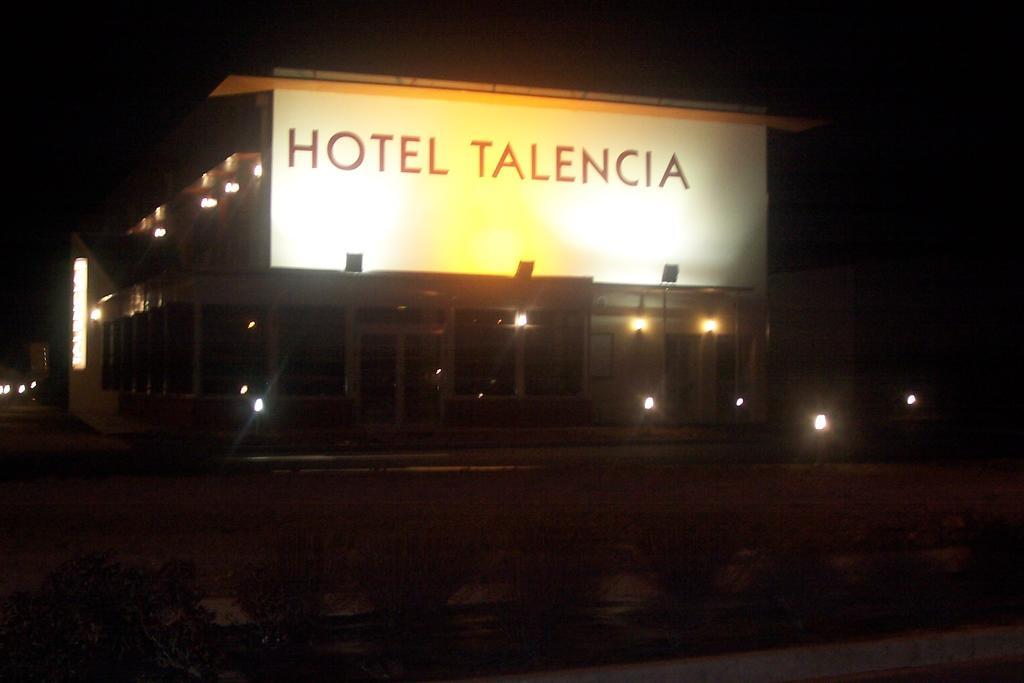 Cit'Hotel Talencia Thouars Bagian luar foto