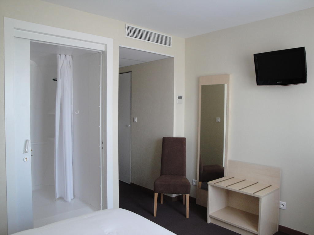 Cit'Hotel Talencia Thouars Ruang foto