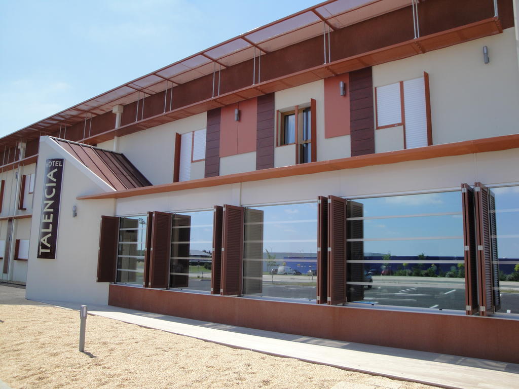 Cit'Hotel Talencia Thouars Bagian luar foto