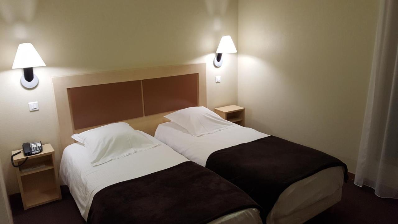 Cit'Hotel Talencia Thouars Bagian luar foto