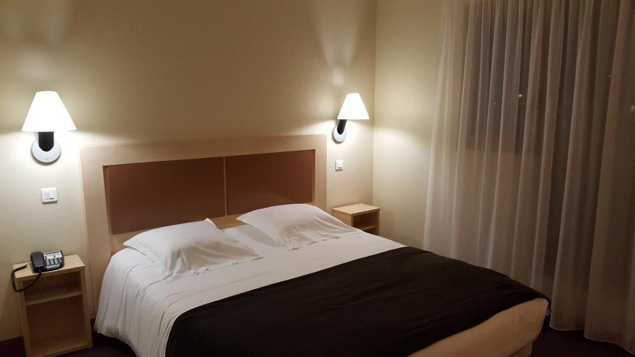 Cit'Hotel Talencia Thouars Bagian luar foto